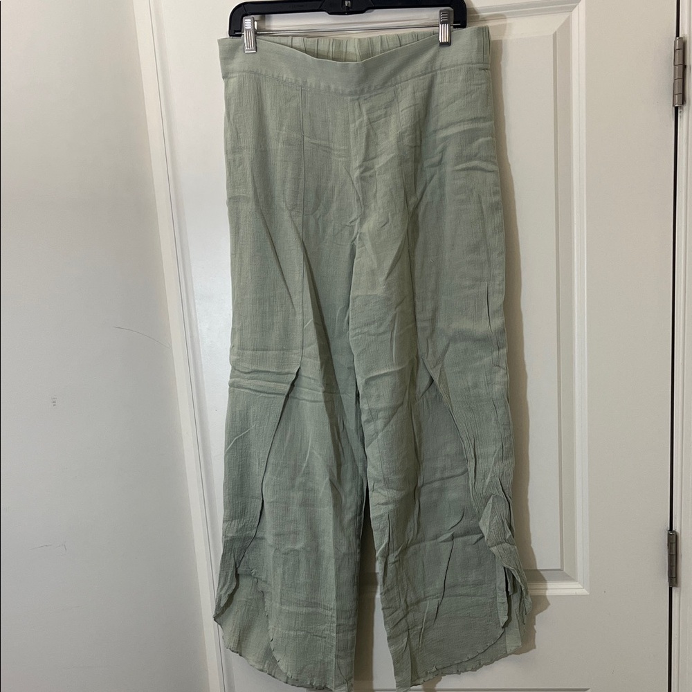 Soft Surroundings Light Green Flowy Wide-Leg Pants